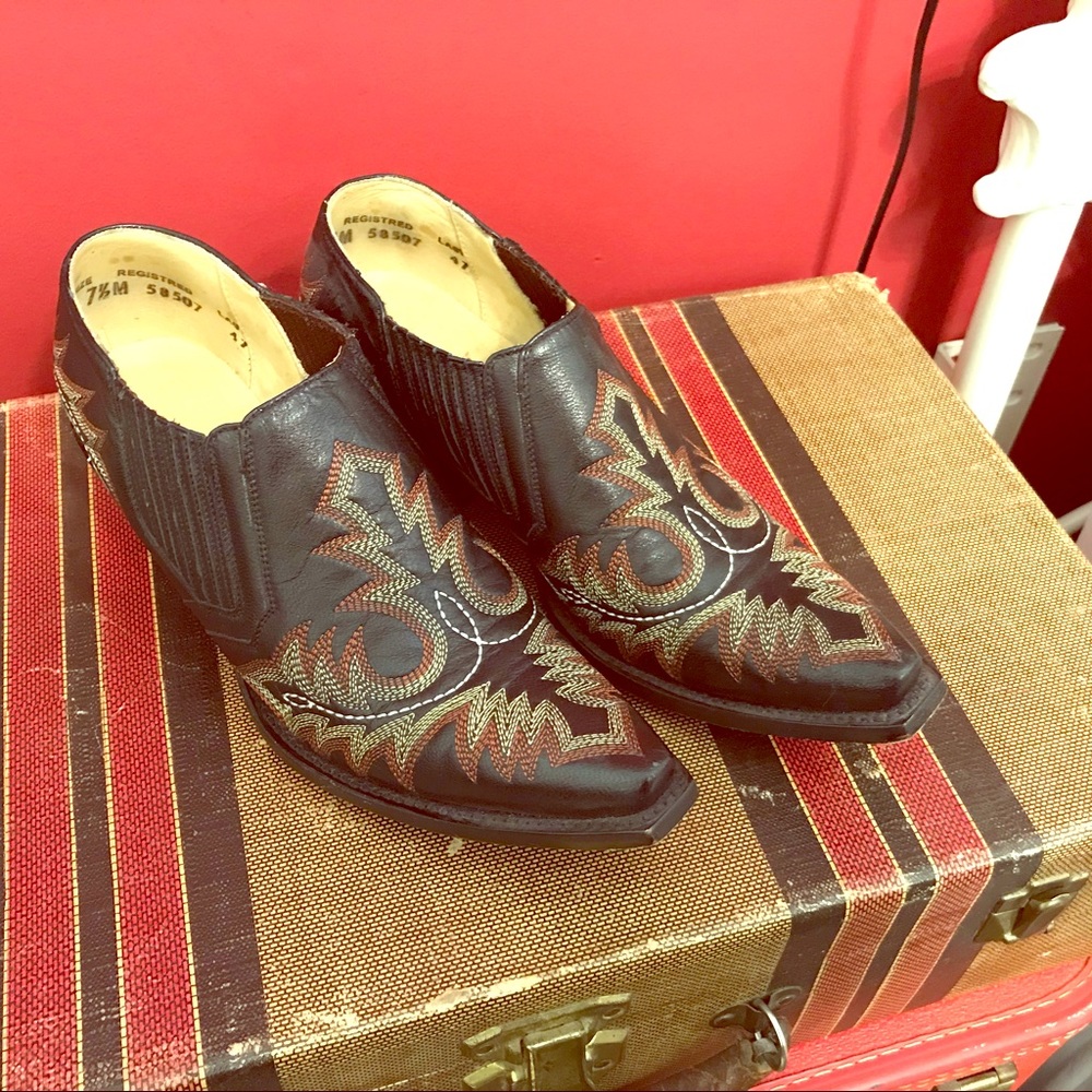 Heel Kickin Hot Booties!